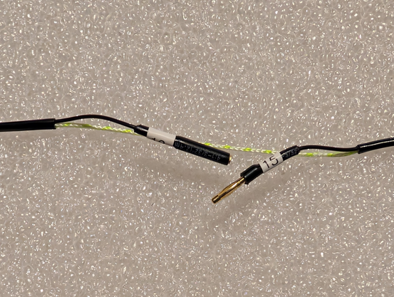 The same link as in the first picture, this time disconnected.